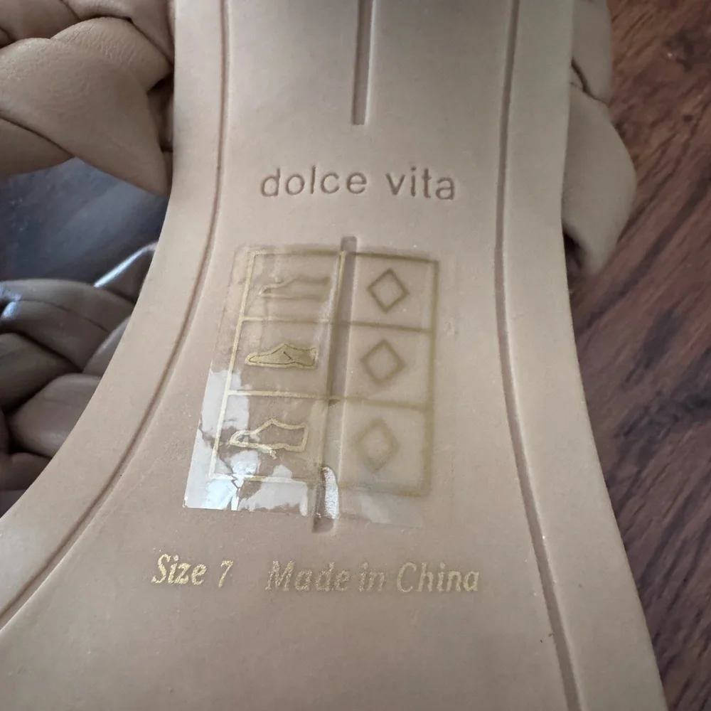 Dolce Vita Tan Heels Elegant and Comfortable